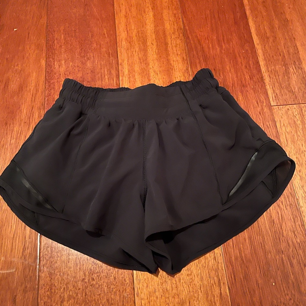 Women’s Lululemon Hotty Hot Shorts